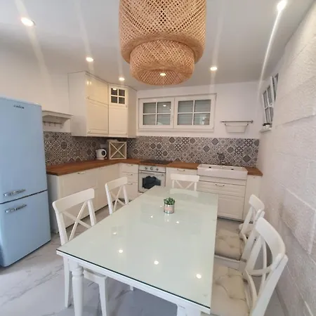 Apartment Orka 5 Promajna